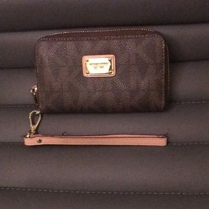 Michael Kors wristlet